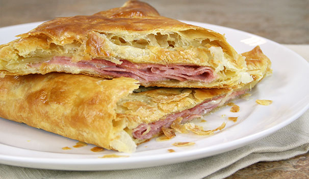 Baked Ham in Puff Pastry